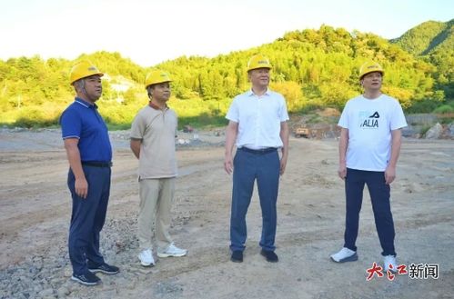 周華兵深入銀河棉業(yè)開展“安全防范警示日”活動，筑牢企業(yè)安全生產(chǎn)防線